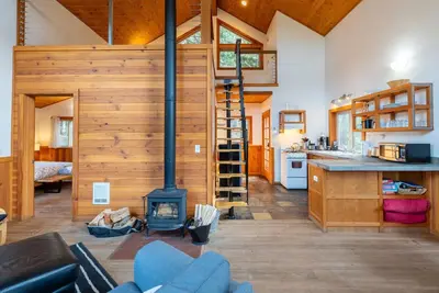 Image de Jenny Creek Cabin w/ Jacuzzi and Wood Stove at Green Springs Inn