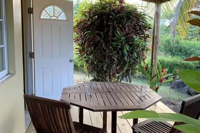 Cozy studio with pool and beach access