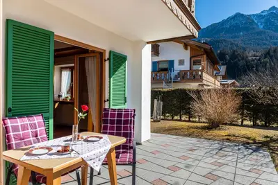 Image de Appartement \"Barmsee Alpenblick\" avec vue sur les montagnes, terrasse privée et Wi-Fi