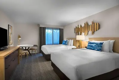 Image de Convenient Stay, Superb Location! 2 Modern Units, Pet-Friendly, w/ Outdoor Pool!