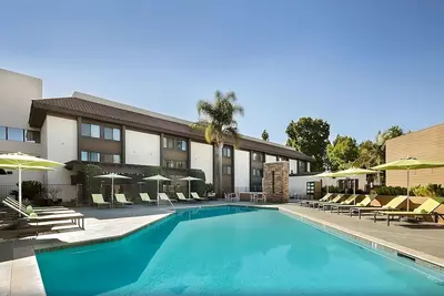 Image de Vacation Day Is Always A Great Idea! w/ Outdoor Pool, Near Pinewood Park!
