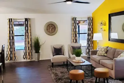 Image de Home in Phoenix, Arizona w/Rv Parking