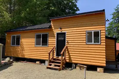 Image de Cabin #4 Lake Nahwatzel Resort - New Tiny Cabin!