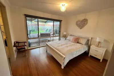 Image de Beach Front Holiday House