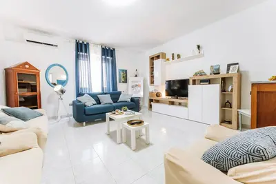 Image de Appartement 'Artemisia House Vastema' avec terrasse privée, balcon et climatisation
