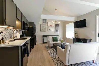 Image de 16-6 · Tee Time Fairway View and Coffee Bar with Loft