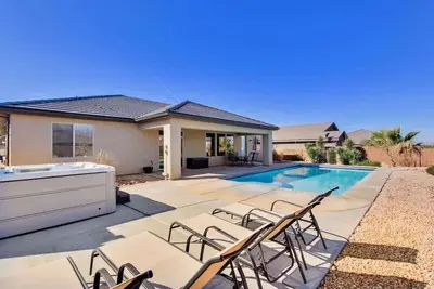 Image de Elegant Oasis Home in Hurricane with Private Pool