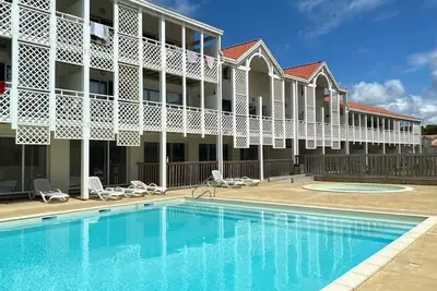 Image de Grand Duplex Neuf Avec Balcon, 100 m des Plages