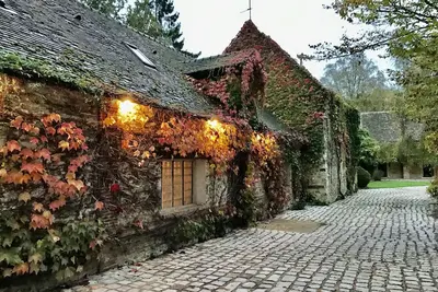 Image de Demeure de campagne XVIIIeme entièrement rénovée.