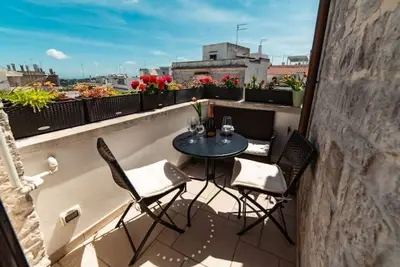 Mazzini Terrace - Exclusive Historic Center Apt