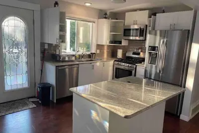 Image de 3 bedroom home located north Nanaimo