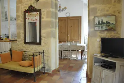 Image de Maison de Campagne de plain-pied avec piscine, exposé plein Sud