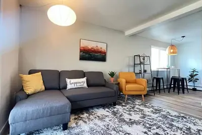 Image de Delightful Sleek Modern 2 Bed 1 Bath apt