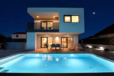 Image de Villa Nostro Porto with heated pool
