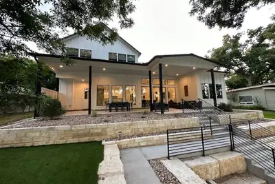 Image de New build-Shade trees, amazing views, on open water