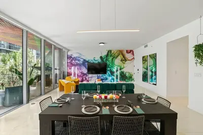 Image de Artsy Wynwood Apt, free Parking, Balcony, Rooftop