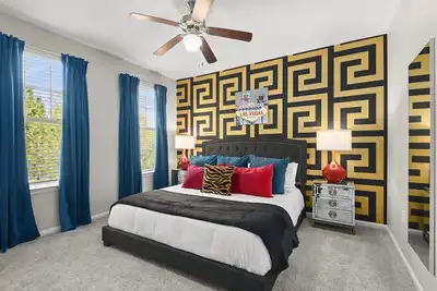 Image de Luxury Themed Home! 5 Luxe K Suites+Shuttle!