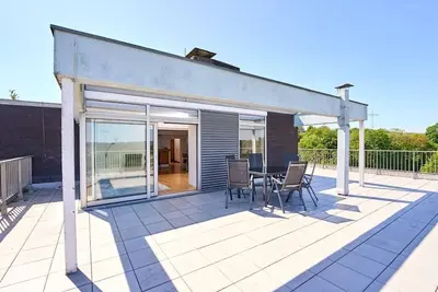 Image de PanoramaSicht - Daun from above - 4-bed vacation apartment shower/Wc, 2 bedrooms