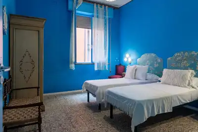 Image de White Cross Square A Touch of Blue Apartment