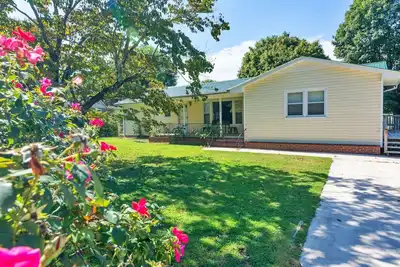 Image de Charming Lakeview Retreat