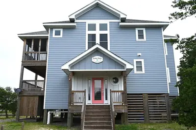 Image de Carova Beach canal-front home! Come live amongst the wild Spanish mustangs