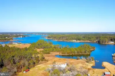 Image de The Blue Heron-Spacious Waterfront Eastern Shore getaway with kayaks