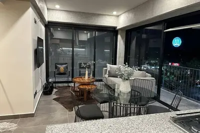 Image de Central Apartment with Balcony, Cowork and Rooftop