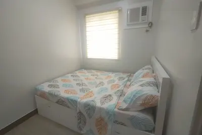 Image de HerGura StayCation with fully furnished rooms near sm Fairview @Trees Residences
