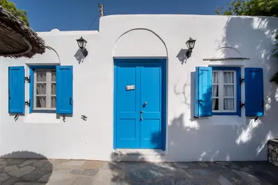Image de Appartement dans un hôtel \"Sun Rock Boutique - Villa Margarita\" avec vue sur la mer et climatisation