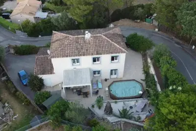 Image de Superbe villa avec piscine, à 10 min de la plage