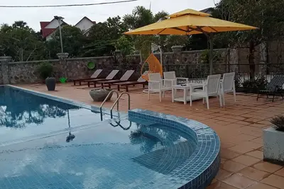 Image de Maison de maître avec grande piscine de 300 m2