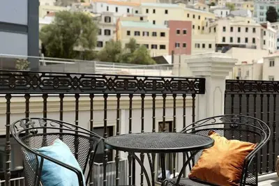 Image de City Penthouse Suite w/ Terrace