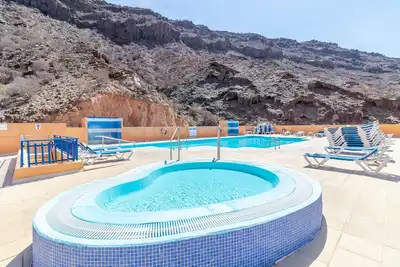 Flatguest Balcon de Taurito + A/C + Terrace + FastWifi