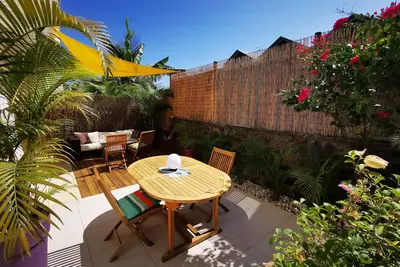 Image de Appt \"Chrisanne\" 3* T2 grande terrasse à St Gilles