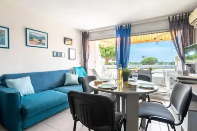 Isle Catherine by Interhome