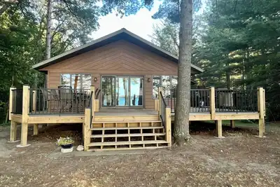 Image de New Property and No Cleaning Fee! The Lazy Loon Retreat