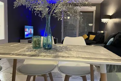 Image de Snowqueen hotel apartment Paris Disney Olympic games 2024