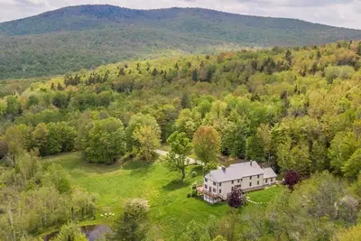 Image de Peaceful family retreat 100 acres and 10 minutes to Okemo, Lakes, National Park
