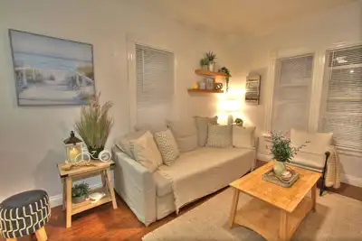 Image de Cozy Uptown Whittier Sleeps 4, 25 mins. to Disneyland