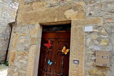 Image de House of Butterflies, a delightful home in the ancient village of Poggio Capanne