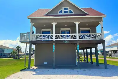 Image de Beautiful beach house on the Bay
