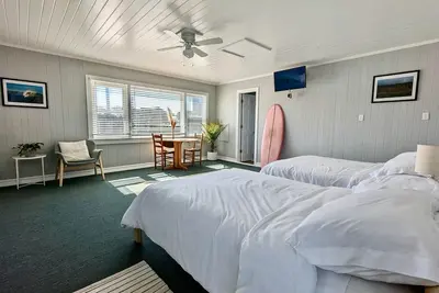 Image de Large Hotel Room: 2 Double Beds