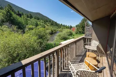 Image de Jackson Hole end unit townhome near historic town square and ski resorts