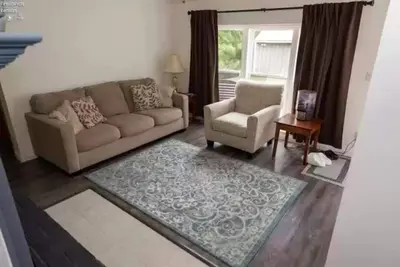 Image de Welcome home: Beautiful and Spacious 2-Bed 1-Bath House
