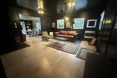 Couples Romantic Escape Hot Tub Fireplace