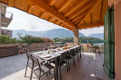 Image de Time to Enjoy your Lake Como holiday in a Villa for 14 people with stunning view