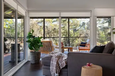 Image de Hepburn Springs Retreat- stylish & light-filled