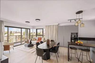 Image de Magical  2 Bdr/Parking By Isrentals