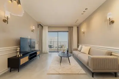 Charming 1Bdr Gem with Astonishing Views Overlooking the Historic Town