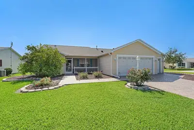 Image de Beautiful 3/2 Ranch home on a Corner Lot in the Village of Piedmont